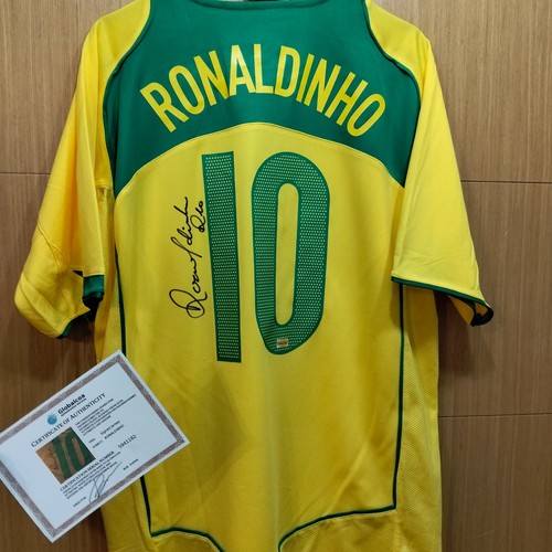 Ronaldinho signed autographed - ronaldinho,