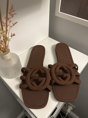 Interlocking sliders - gg,