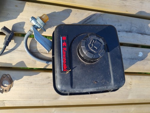Kawasaki fj100d fuel tank - kawasaki,