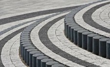 Garden Lawn Palisade Edging