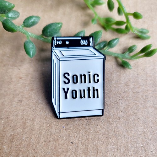 Sonic youth enamel pin - youth,