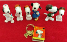 Vintage Snoopy figurines toys 6 pcs & mini thelephone book ( A 43 )