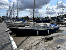 Rival 32 Mark 3, 1977 needs some TLC but would make a great boat. Lying Kent