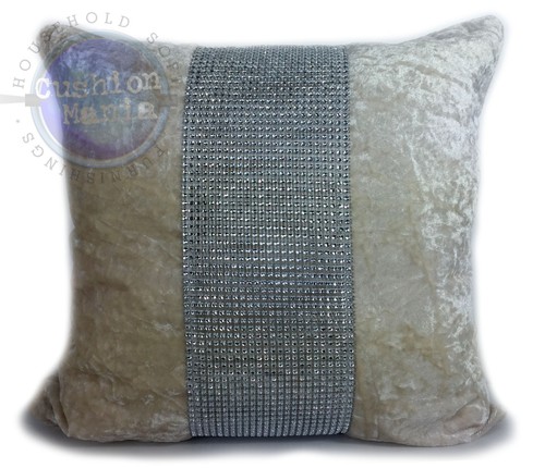 Large diamante lace velvet - large,
