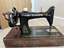 Antique 1917 Singer Sewing Machine In Original Case