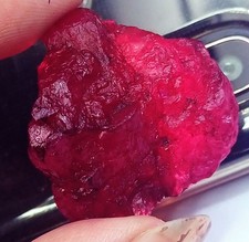Natural Red Beryl Rough 74.90 Ct Loose Gemstone Certified
