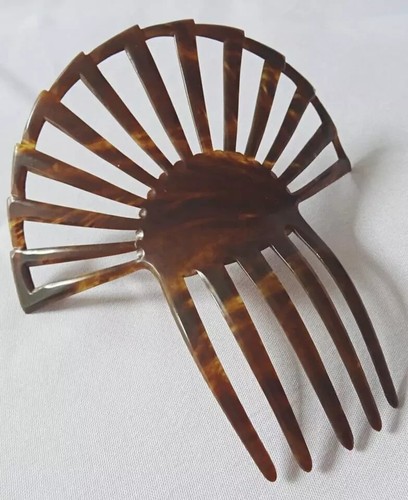 Vintage hair comb celluloid - hair,