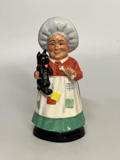 Royal Doulton  Old Mother Hubbard DNR 3
