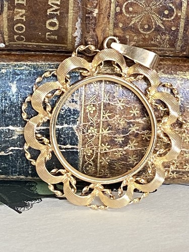 9ct gold full - full, sovereign