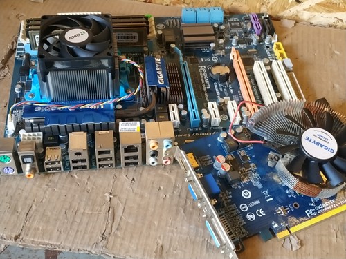 Retro gigabyte - *retro*,