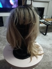 (item v12) Long blonde wig with bangs