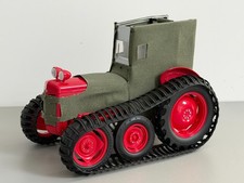 UNIVERSAL HOBBIES 1:16 SCALE