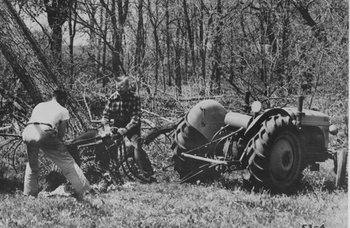 1950s 8x10 hydroflow power saw - 1950s,