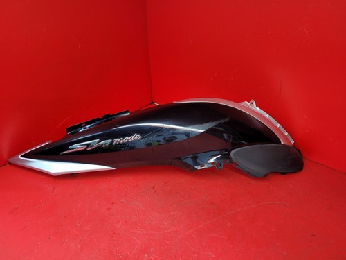 Honda 125 right side panel - honda,