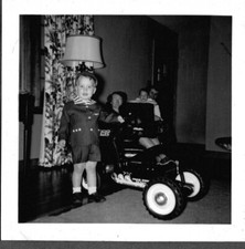 VINTAGE PHOTOGRAPH BOY PEDAL