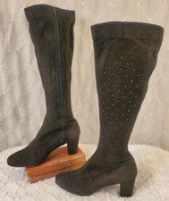 Palizzio Chunky heel swede