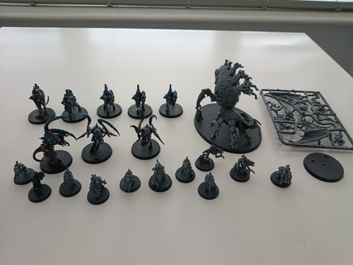 Warhammer 40k tyranids - warhammer,