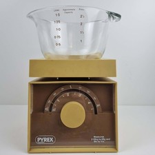 Vintage 1970s Retro Pyrex