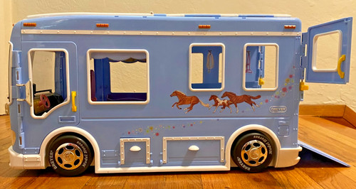 Breyer 2008 blue - breyer, rv