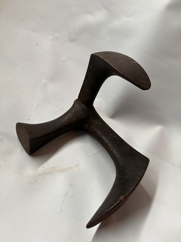 Antique cast iron cobbler - cast, cobbler’s