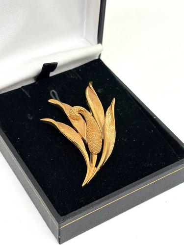 Vintage monet gold tone lily - gold,