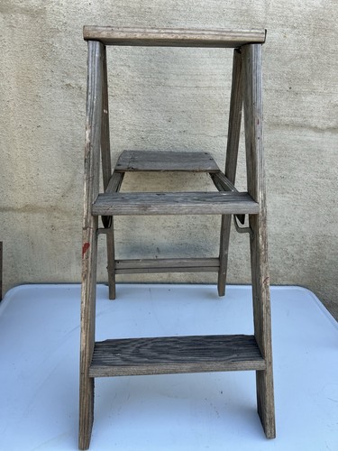 Vtg wooden folding - wooden, painters