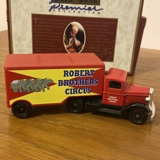 Lledo Days Gone 67001 Articulated Truck 1935 Ford 3 Ton Robert Brothers Circus.