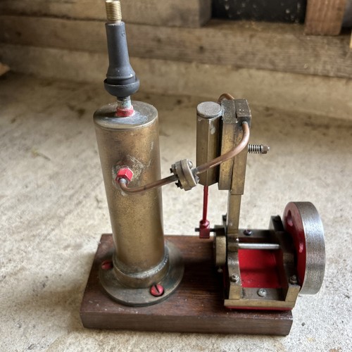 Old vertical steam engine - vertical,