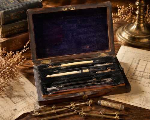 Antique reynolds halden - &,