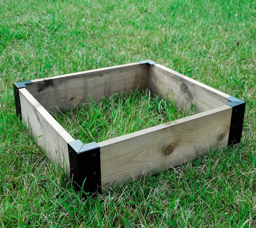 Small corner brackets raised - small,