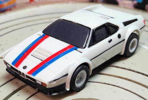 Slot car racing - ho,