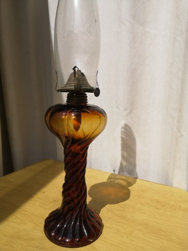 Vintage single wick oil lamp - oil,
