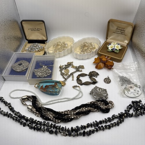 Vintage costume jewellery - costume,