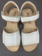 Petasil Luna sandals