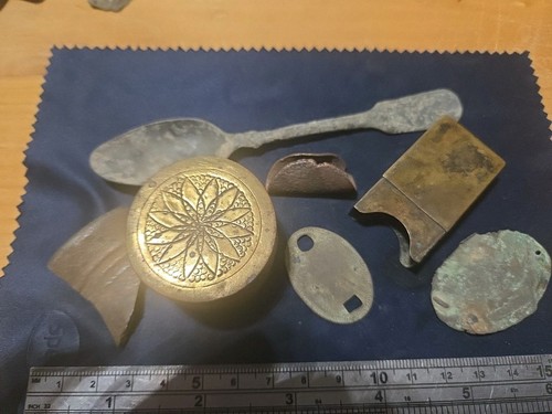 Lot metal detecting - of,
