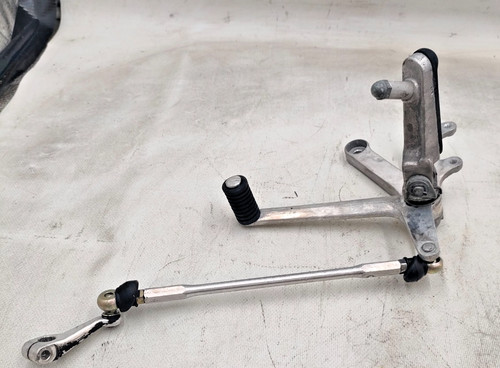 Front left footrest - footrest, 32000)