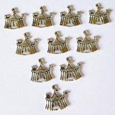 10x Antique Silver Carnival