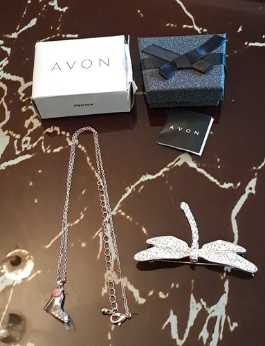 Avon necklace new with - avon,