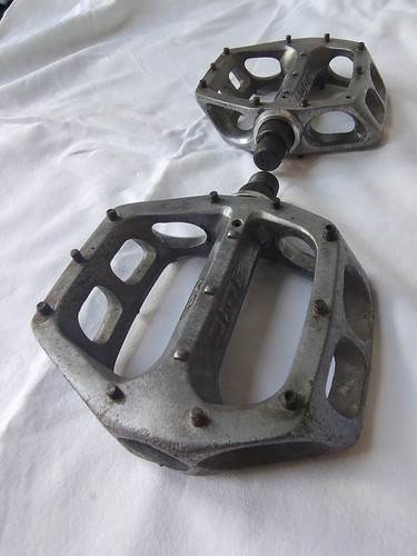 Dmr classic raw aluminium - v8,