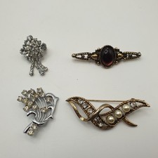 Collection of Vintage Brooches