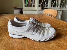 WOMENS SKECHERS WHITE BIKERS