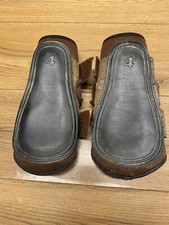 Size 4 Full / Extra Full Brown