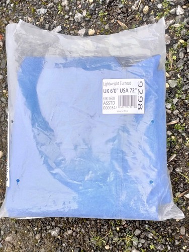Bnwt shires lightweight - bnwt,