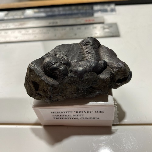 Hematite kidney ore - ore,
