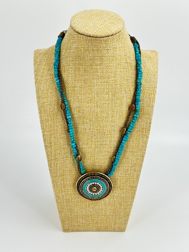 Laura ashley pendant necklace - laura,