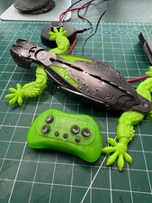 Remote Control Wall Climbing Lizard.