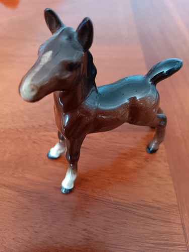 Beswick brown foal figure - beswick,