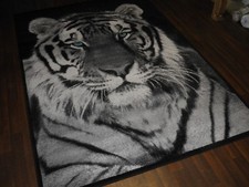 TOP QUALITY BARGAIN RUGS