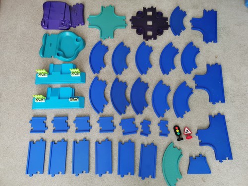Elc happyland happy street - happy,