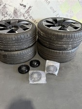 NEARLY NEW ROLLS ROYCE SPECTRE 23" ALLOY WHEELS & TYRES GENUINE OEM